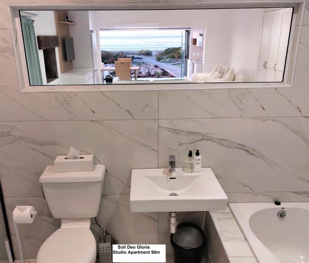 Soli Deo Gloria Paternoster Esterno foto
